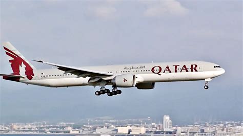 Boeing 777 vs. 787 faceoff: A detailed comparison between two .